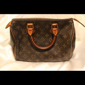❌SOLD❌Authentic Vintage Louis Vuitton Speedy25